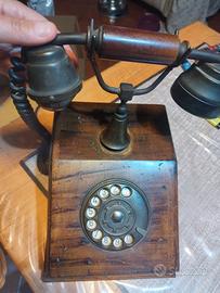 Telefono antico 