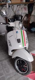 Vespa GTS 300