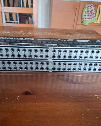 Behringer Ultrapatch Pro - Patchbay Multifunzione