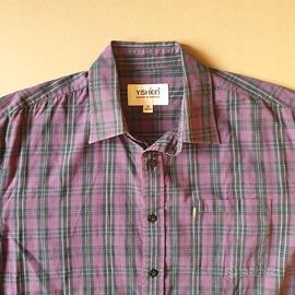 Camicia di cotone viola a maniche lunghe