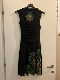 Vestito smanicato Desigual