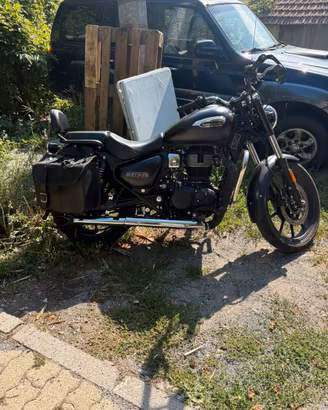 Royal enfield meteor 350