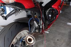 Suzuki GSX R 600 K8