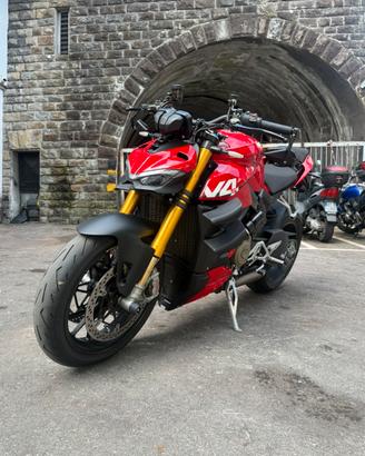 Ducati streetfighter v4s