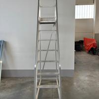 Scala a castello in alluminio