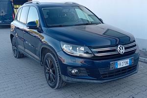 Wolksvagen Tiguan 2013 gpl autocarro 5 posti