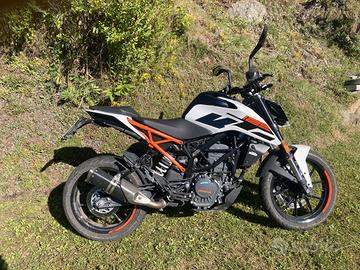 KTM Duke 125