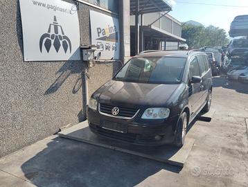 VOLKSWAGEN TOURAN 1.9 TD 2006 BXE  PER RICAMBI