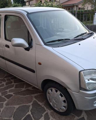 Opel Agila  a Soli 79.000 km- neo patentati