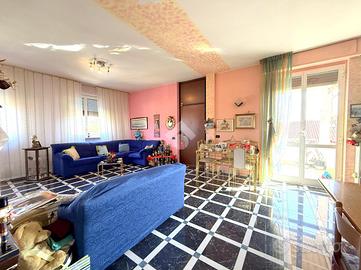 3 LOCALI A CARONNO PERTUSELLA