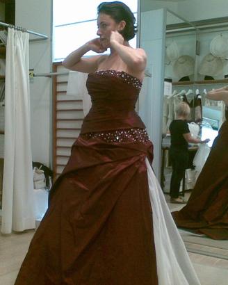 abito da sposa rosso veneziano