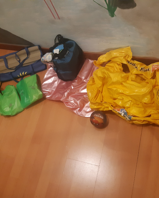 Giochi braccioli e gonfiabili mare