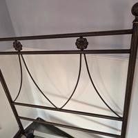 lettino una piazza di ferro battuto 