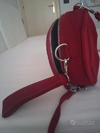 borsetta in velluto bordeaux a tracolla e a mano