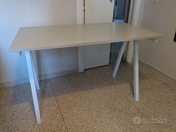 Scrivania Ikea Trotten 
