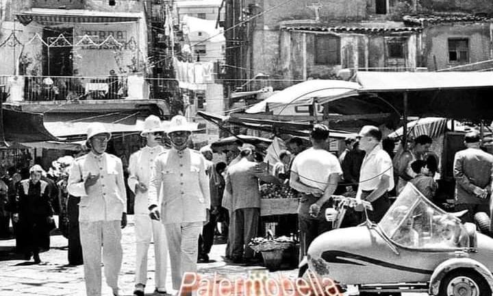 Palazzina del 300' con storico ristorante