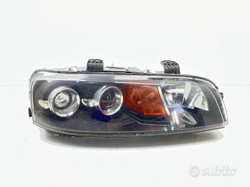 FARO ANTERIORE DESTRO FIAT Punto Berlina 3P 2° Se