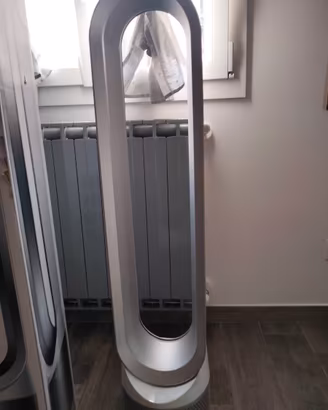 DYSON