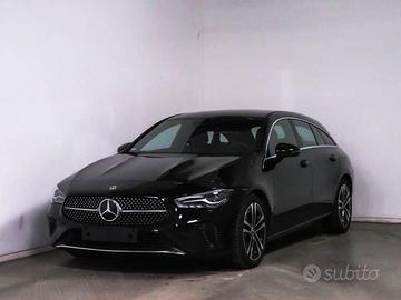 MERCEDES-BENZ CLA 180 Automatic Shooting Brake P