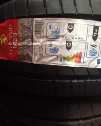2 gomme nuove 215/45-17 Y