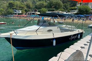 Barca Astra 23 Walkaround con Motore Diesel FNM 22