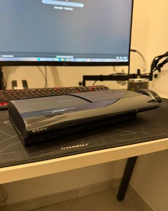 PS3 Super Slim + 2 Joystick + 10 giochi