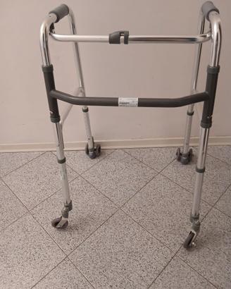 Girello deambulatore