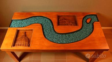 Elegante tavolino da caffè artigianale