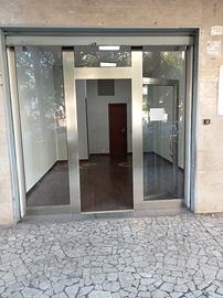 Locale commerciale C1 via Sciuti