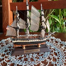Modellino "USS CONSTITUTION"Nauticalia London