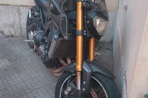moto Yamaha mt09 anno 2017  km 63000   PREZZO 5300