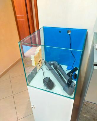Acquario marino cubo vetro extrachiaro.
