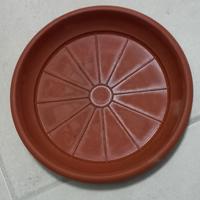 Sottovaso rotondo colore terracotta