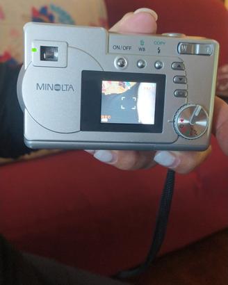 macchina digitale minolita