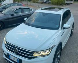 Volkswagen tiguan R-Line 2021