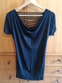 Maglia nera stile vintage