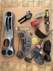 Interni vari ricambi Toyota Yaris TS 1ª serie