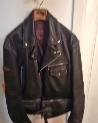 giubbotto in pelle da moto