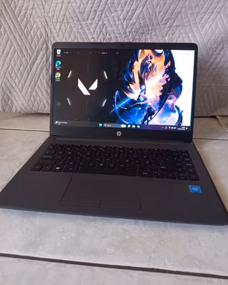 PC PORTATILE HP 240 G8 8GB RAM SSD 256GB OFFICE24