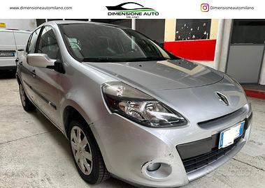 Renault Clio 1.2 16V 5 porte Dynamique
