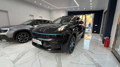 Lynk and Co 01 LYNK & CO 1.5 td phev auto