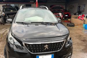 Peugeot 2008 1,5 incidentato - 2018