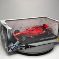 Hot wheels 1/18 FERRARI F2007 Kimi Raikkonen