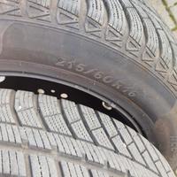 4 Gomme con cerchio + 2 Gomme estive