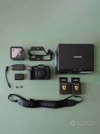 Fujifilm X‑T4 Mirrorless 26MP – 29K Scatti + kit