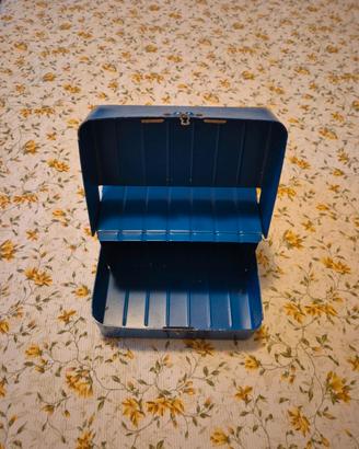 Scatola in metallo vintage