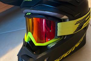 Casco e maschera motocross