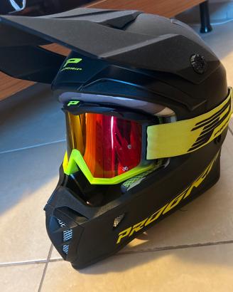 Casco e maschera motocross