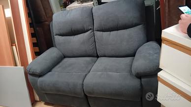 divano relax elettrico con usb