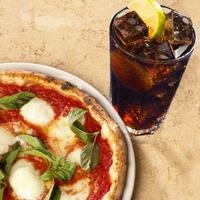 Pizzeria con forno a legna mestre